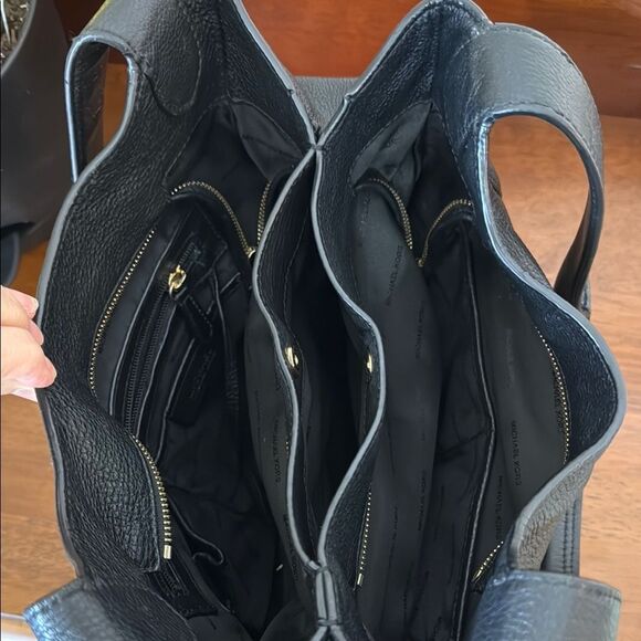 Michael Kors Black Leather Women's Bag - Picture 8 of 13